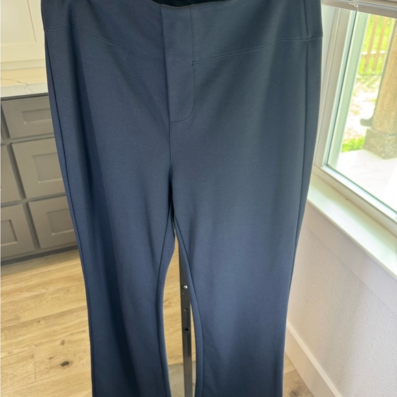 Halara Flex High Waisted Back Side Pocket Slight Flare Work Pants SZ Medium - Picture 3 of 9